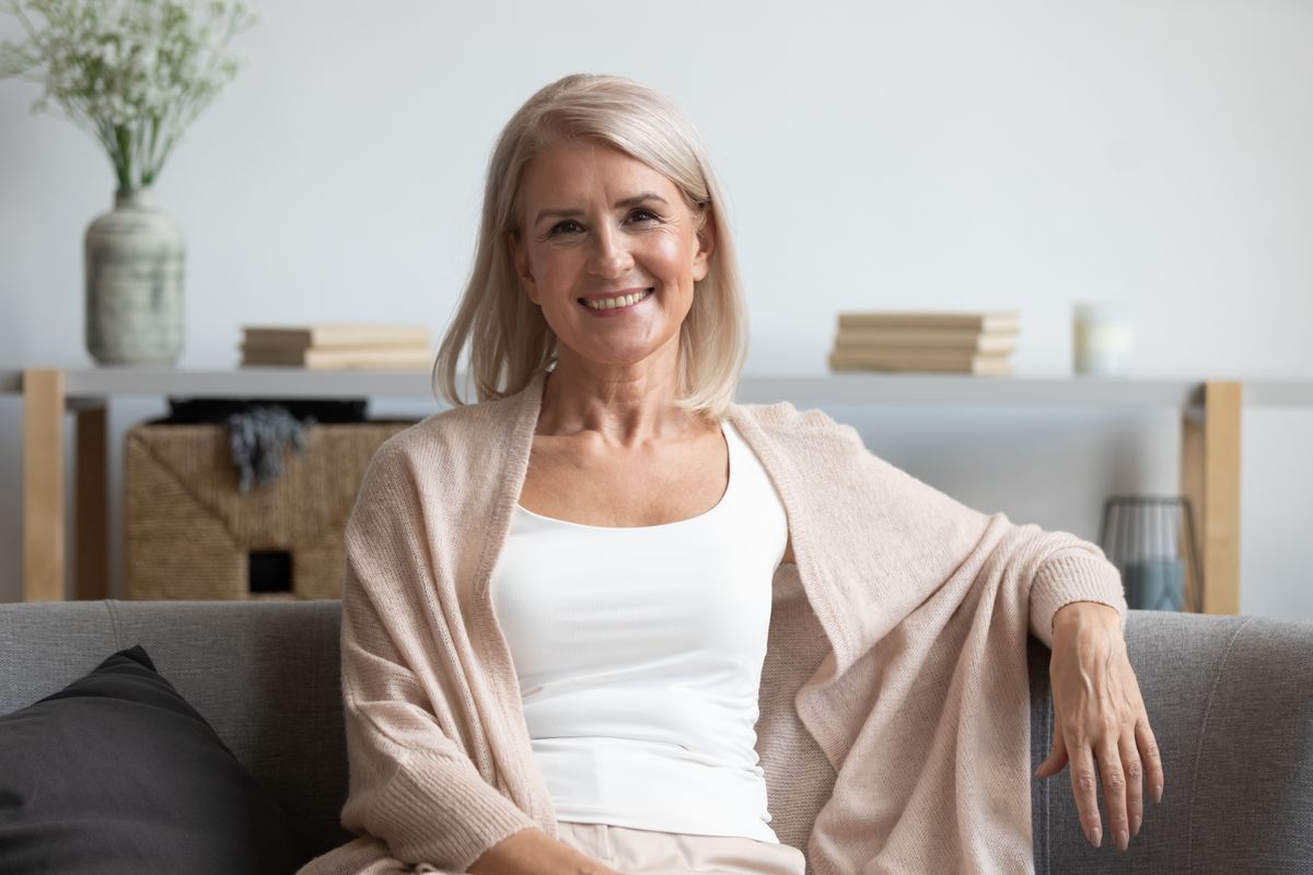 Smiling%20 Middle%20 Aged%20 Woman 4